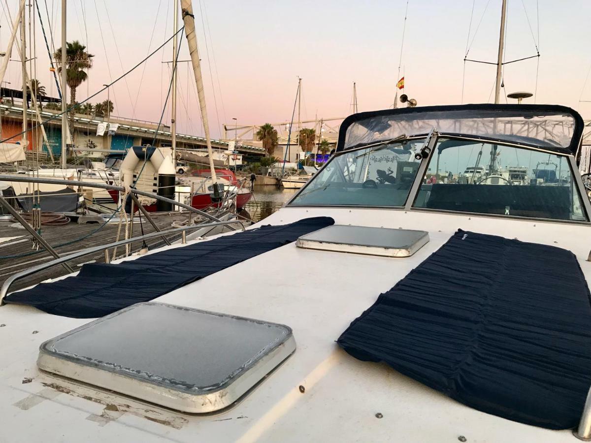 Yacht Experience Barcelona Hotell Sant Adrià de Besòs Exteriör bild