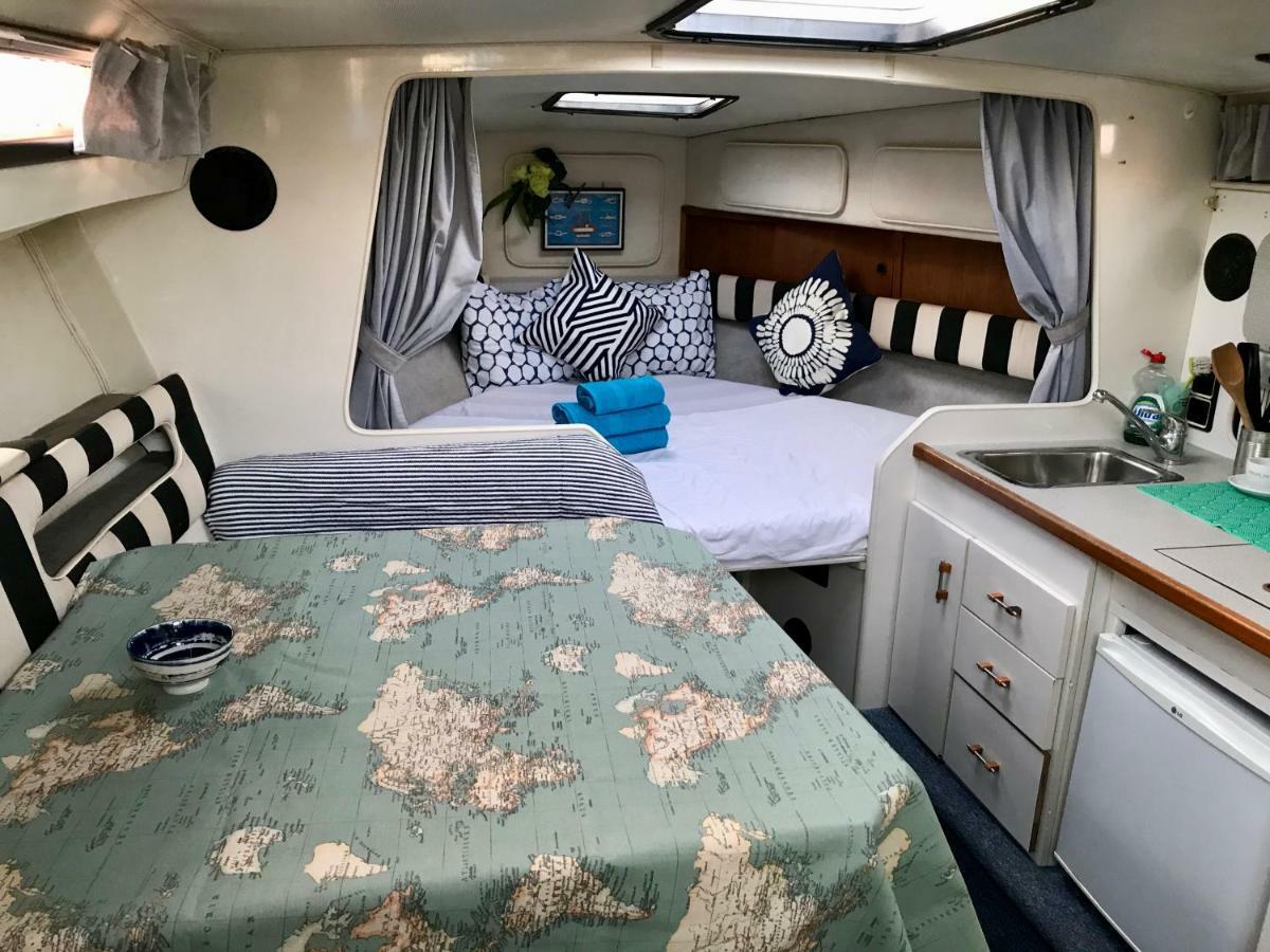 Yacht Experience Barcelona Hotell Sant Adrià de Besòs Exteriör bild